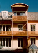 Wohn- und Geschäftshaus 
Auf der Haid